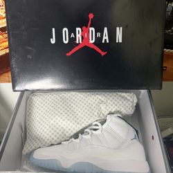 Air Jordan 11 Legend Blue