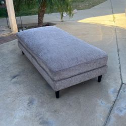 Ottoman Bench 