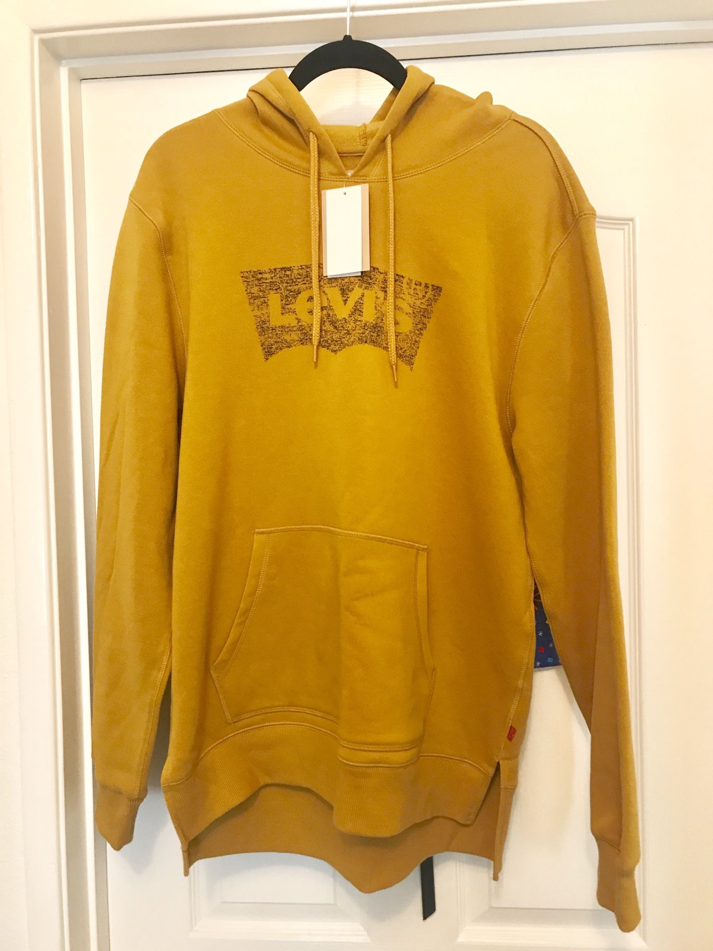 Levi’s hoodie, new, size Large L, yellow, mustard color, vintage