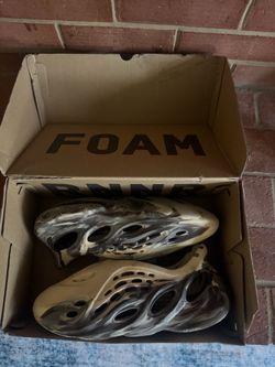 Yeezy foam runners