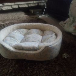 Dog Bed 