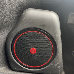 Dodge Charger Beats Speaker 