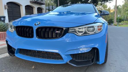 2016 BMW M4 Manual ( 1 of 1 )