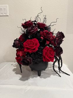 Black Caldron  Halloween Haunted Mansion arrangement