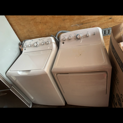 Ge Washer & Dryer Set