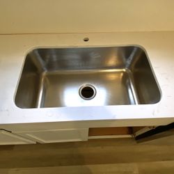 Kitchen And Bathroom 