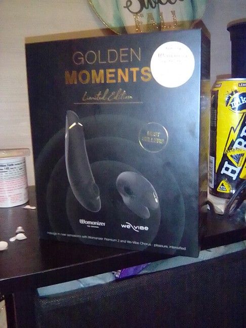 Golden moments Womanizer Premium 2 And We Vibe Chorus