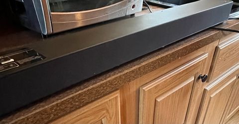 ONN SOUNDBAR  36’ has built in sub - great sound - used