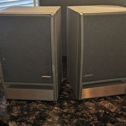 141 Bose Speakers 