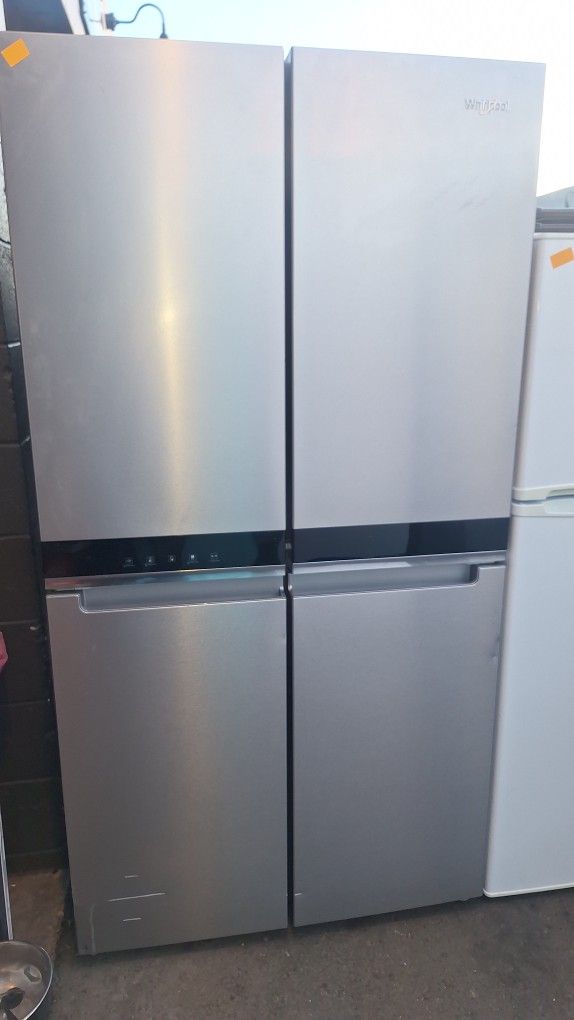 WHIRLPOOL ,FRENCH DOORS,APART. REFRIGERATOR. 