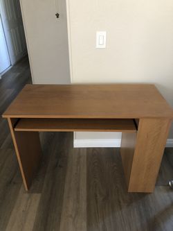Desk With Keyboard Tray