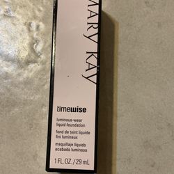 Mary Kay TimeWise Luminous -wear liquid foundation  1 fl Oz