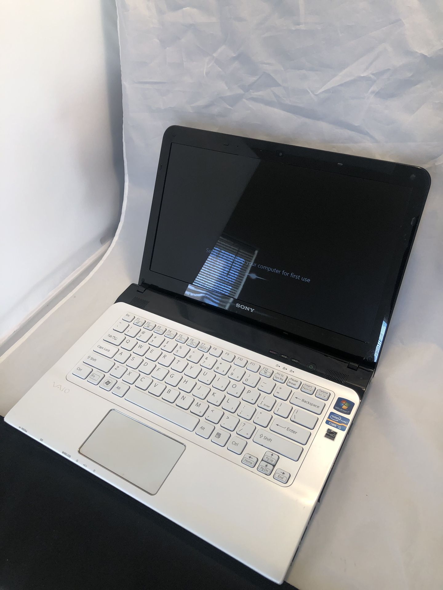 Sony White 14" VAIO SVE14118FXW Laptop with Intel Core i5-2450M