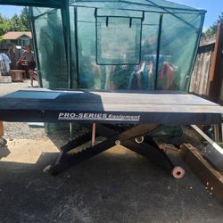 Hydraulic Lift Table 