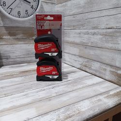 Milwaukee 25 Ft Straighter stiffer Blade