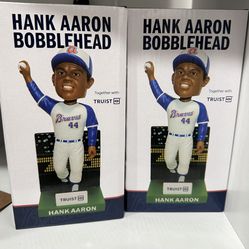 Hank Aaron bobble Head