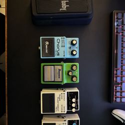 Guitar Pedal Bundle – Boss, Ibanez, Cry Baby + Power Supply