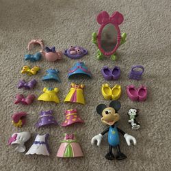 Disney Junior Minnie Mouse Fashion Set, 24-piece Doll and Accessories