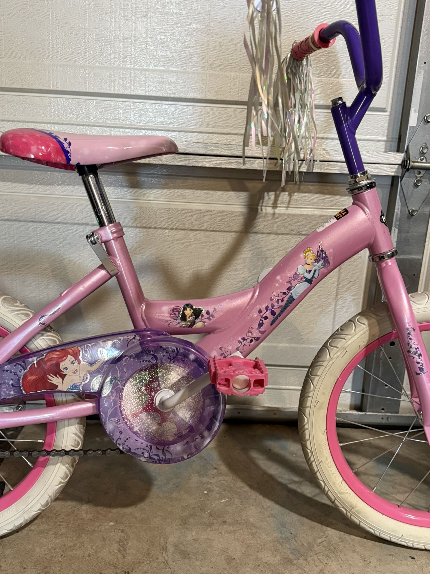 Bicycle for Girl with hit Helmet and Knee Pads