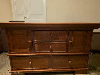 2 Children's Matching Dressers