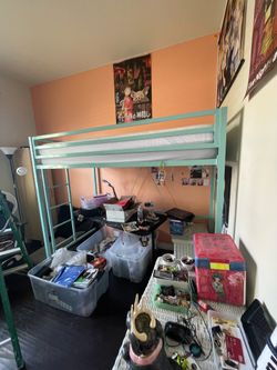Bunk bed