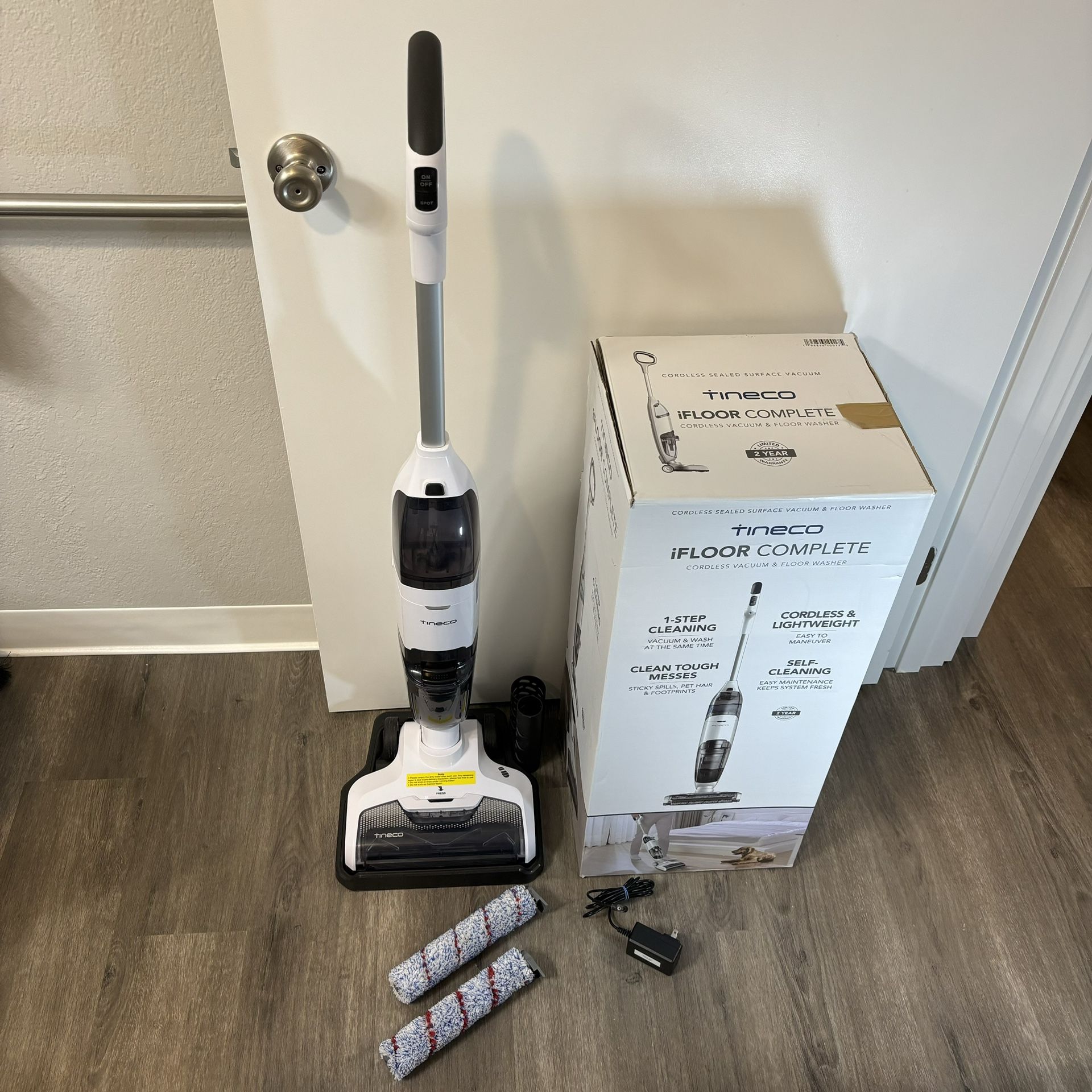 Tineco iFloor Complete Cordless Wet Mop/Vac