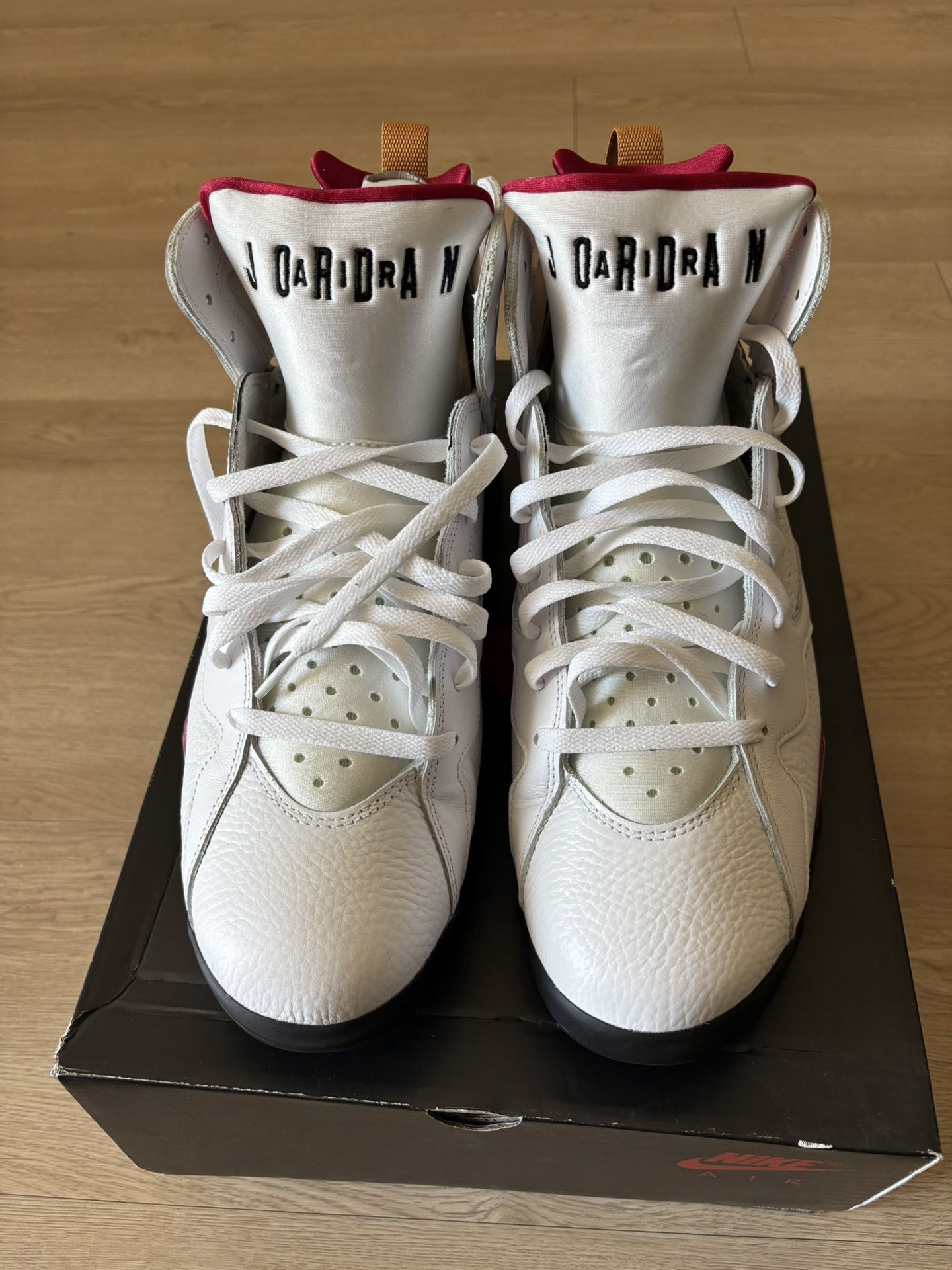 Retro 7 Cardinal