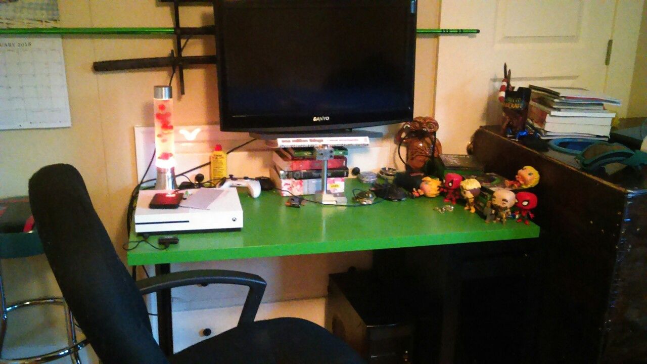 Child's desk