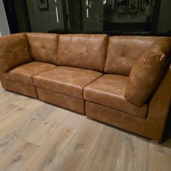 Pottery Barn Burnett Sofa With Storage