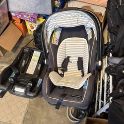 Like New Car seat 