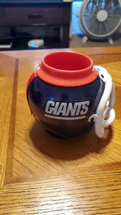 NFL New York Giants Helmet Can Bottle Cooler Cup