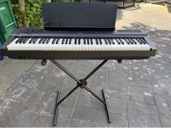 Yamaha Electric Piano Keyboard with Stand