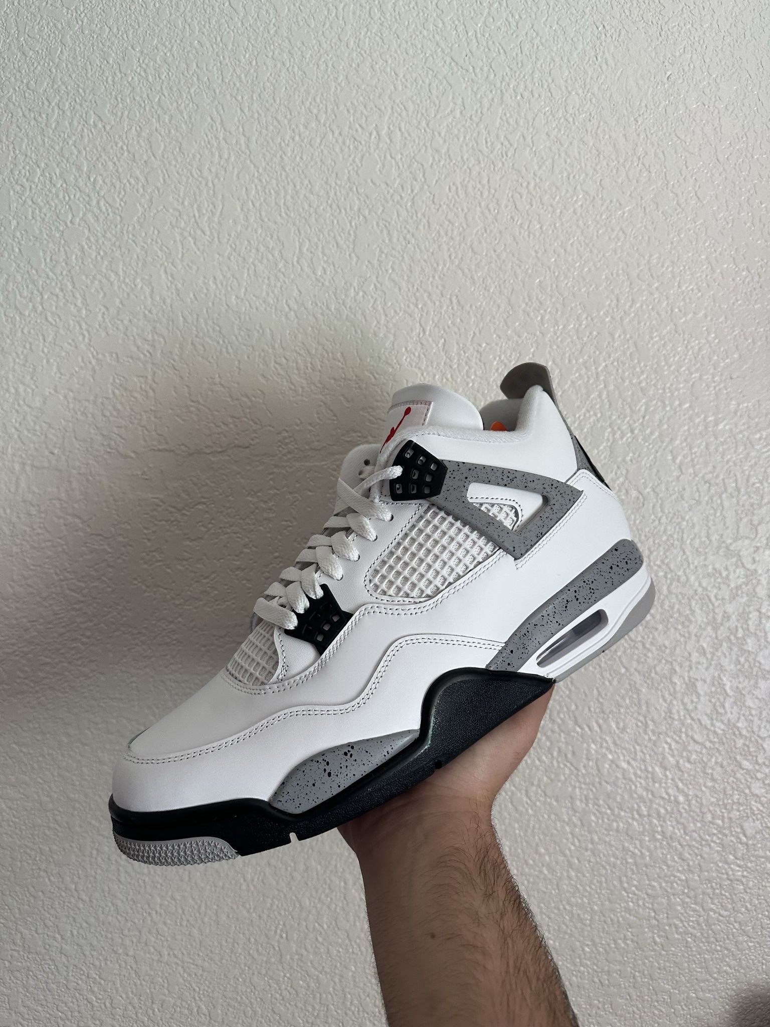 Jordan 4 White Cement