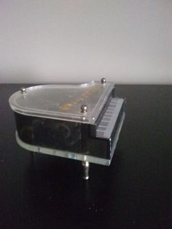 Piano music box
