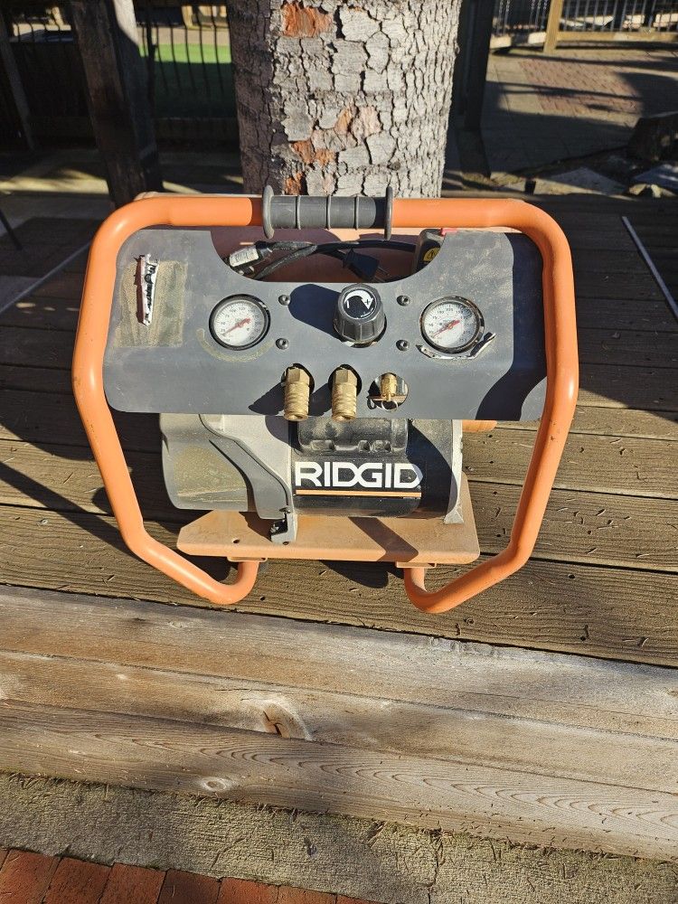 Ridgid Twin Stack Air Compressor