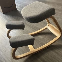 Ergonomic Kneeling Chair 