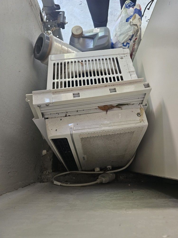 Window AC Unit