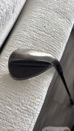 Titleist vokey SM9 60 degree black