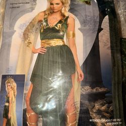 Medusa Halloween Costume / Woman’s Medium 