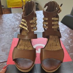 Guess High Wedges Size 8.5M