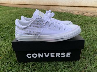 $45 Women’s Converse Brand New Size 9 & 10