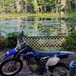 Dirt Bike Yamaha 240
