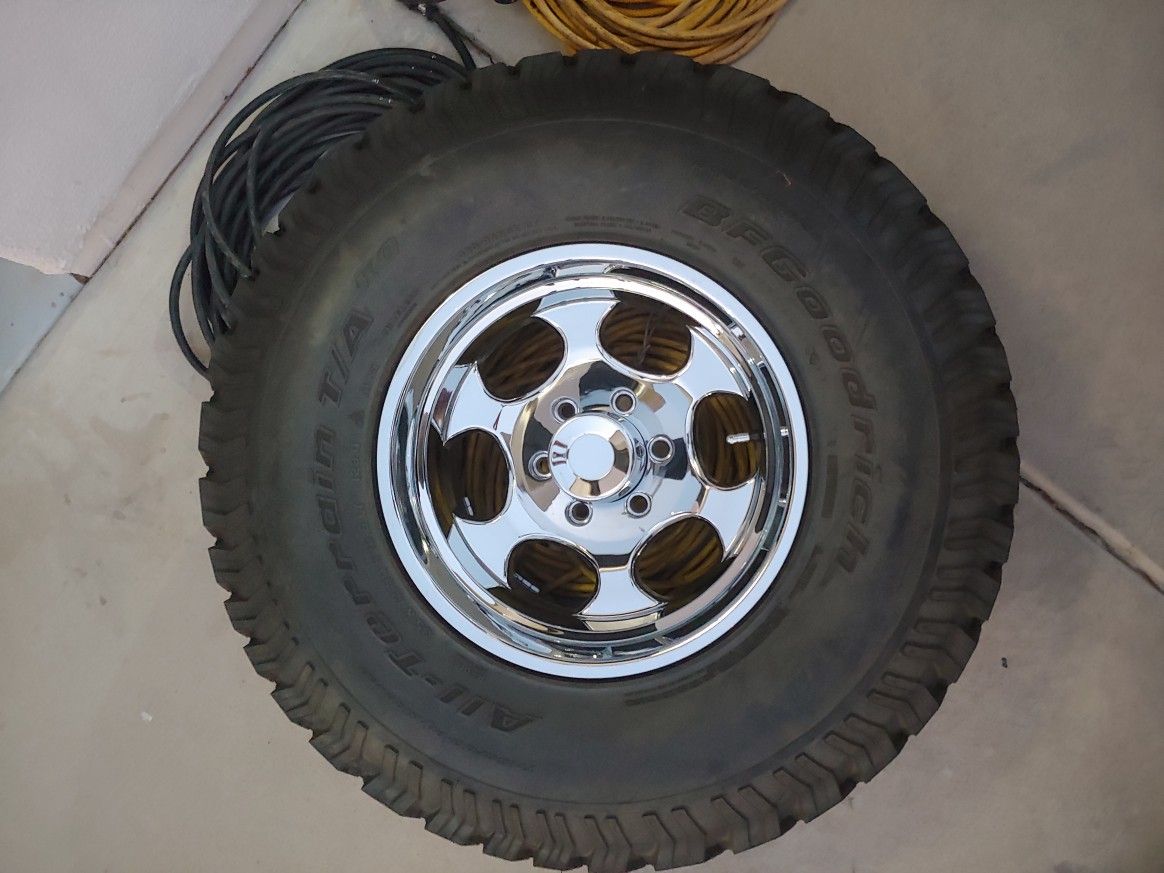 35 X 12.50 R16.5
