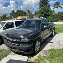Chevy Step Side 2002 5.7  Engine 