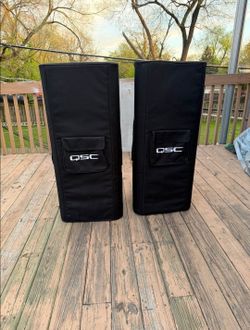 QSC KW153 15in 3-Way Powered Speakers