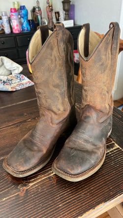 Boys Boots Size 6