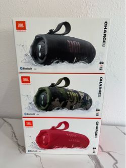 New JBL Charge 6 Bluetooth speakers. Has Bluetooth V5.4. Offers up to 28 hours playtime. Is IP68 waterproof and dustproof. Functions as a power bank. 