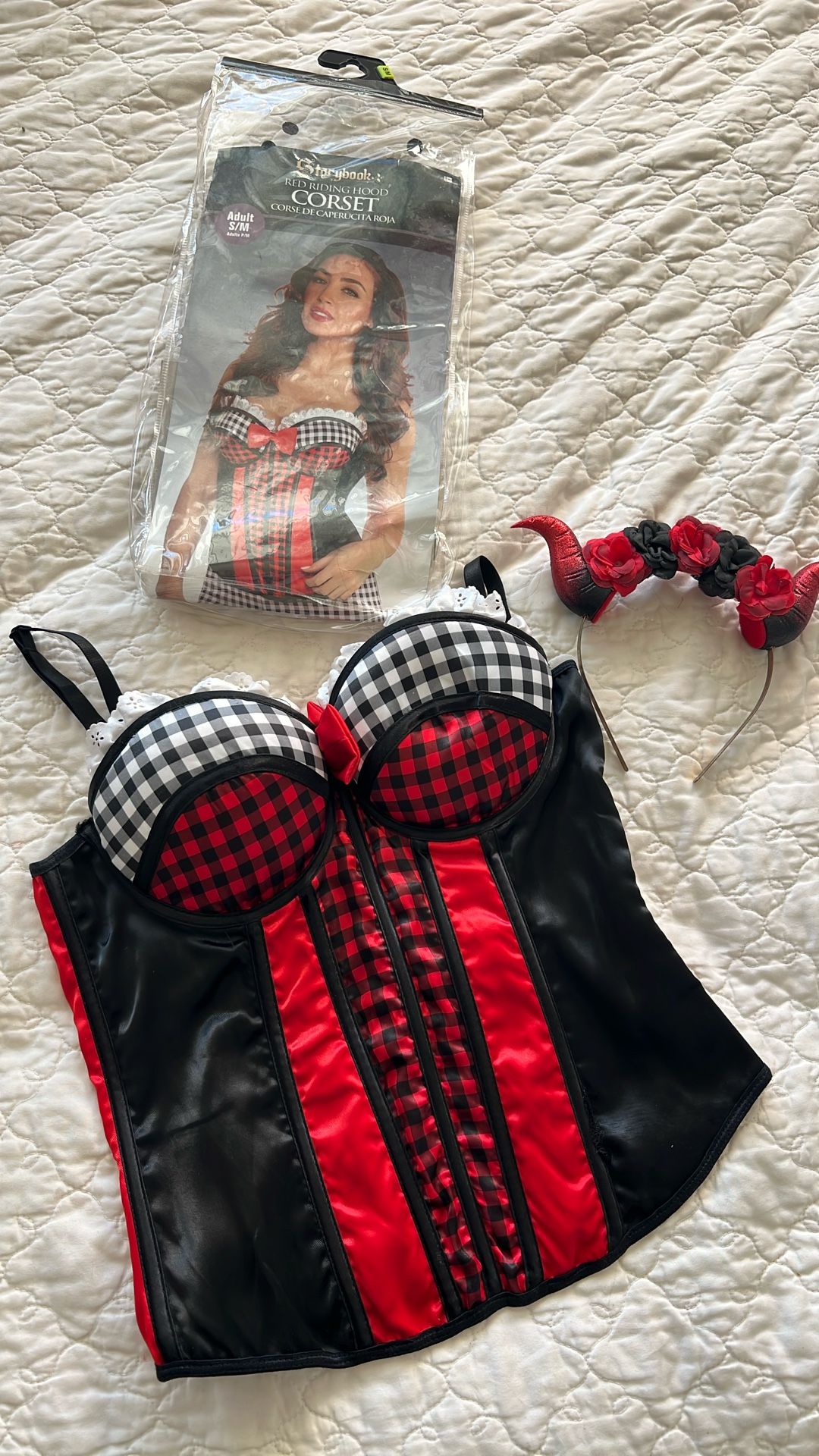 Fantasia Corset $10,00