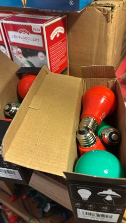 4 Green 4 Red Led Lightbulbs…