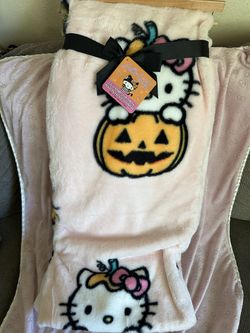 Hello Kitty Halloween Blanket 